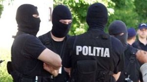 Contabilă cercetată după ce ar fi delapidat peste 2 milioane de lei din fondurile mai multor școli din Timiș