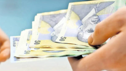 Sute de români cu probleme la plata ratelor și-au renegociat creditul prin CSALB
