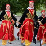 Hore catalane, jocuri cu foc şi parade cu giganţi la Festivalul de folclor catalan "APLEC INTERNACIONAL"