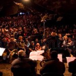 Concert simfonic aniversar în Peştera Româneşti