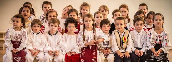 Concert de colinde şi lansarea albumului "Ce Soare răsare!" cu corul de copii Prologos