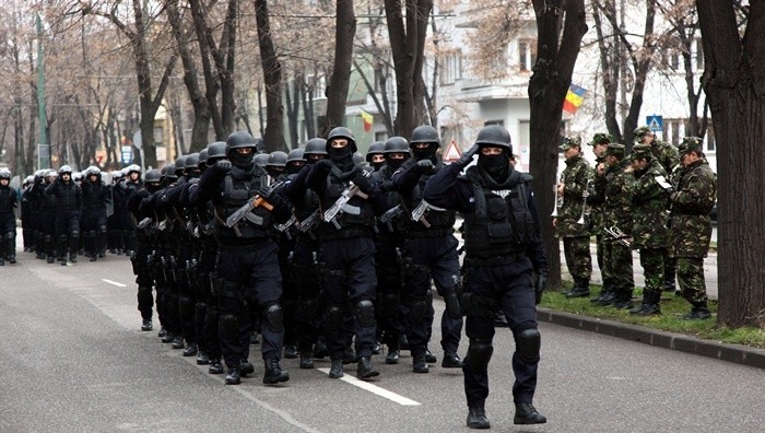 1 Decembrie la Timişoara. În program: parada militară, retragere cu torţe şi concert ProConsul
