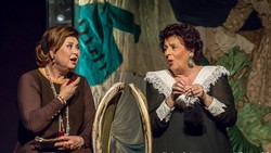Regal teatral la Timişoara: "Quartet" cu Adela Mărculescu, Costel Constantin, Damian Crâşmaru şi Florina Cercel