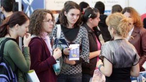 Bursa locurilor de muncă pentru femei, la Arad