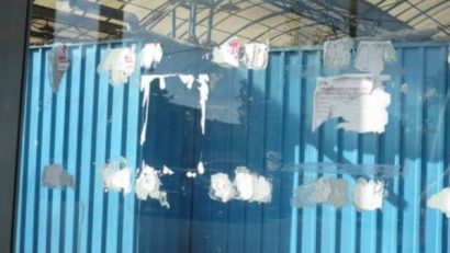 Stațiile de tramvai din Arad, vandalizate sistematic