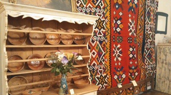 "Zestrea Bunicii" - o inedită expoziţie cu obiecte din casele banăţene de la ţară din secolul al XIX-lea