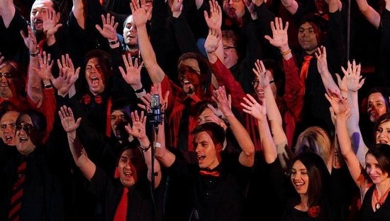 ”Light of the World”, concert sing-along de colinde, la început de An Nou