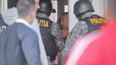 Cinci persoane, reţinute în cazul traficanţilor de minore de la Timișoara