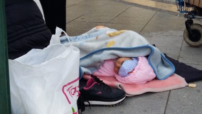 Corespondențe Radio Timișoara / CRIZA IMIGRANȚILOR / Zeci de mii de refugiați au ajuns, în ultima lună, la centrul de ajutor din Gara Szeged / FOTO