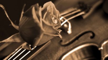 Festivalul Naţional de Romanţe „Roze pe Bega”, la Timişoara, cu Costel Busuioc, câştigătorul de anul trecut, în recital