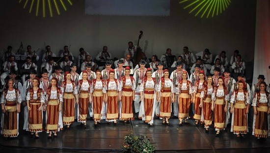 "Cântecele românilor" - spectacol folcloric dedicat Zilei Unirii Principatelor