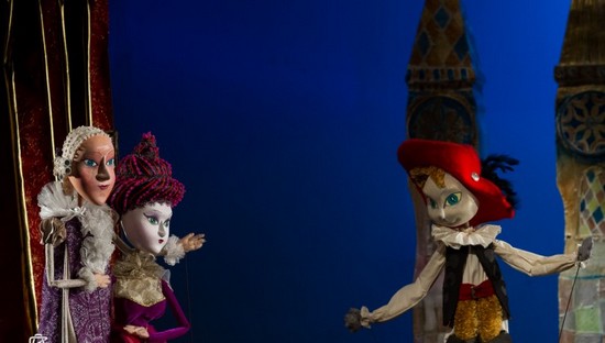 Teatru de păpuşi: "Motanul încalţat"
