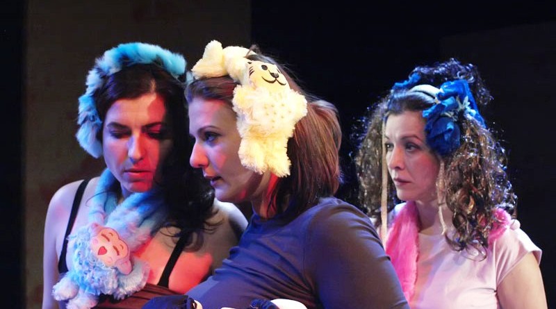 "Totul despre femei" la Teatrul Clasic "Ioan Slavici"