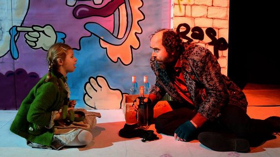 "Fetiţa cu chibrituri" după Hans Christian Andersen, la Teatrul German