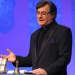 Conferinţă Ion Caramitru la Sala "Vasile Goldiş" a Consiliului Judeţean