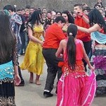Muzică, dans și voie bună de Ziua Internaţională a Romilor, la Caransebeş