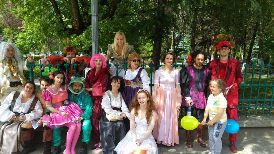 Festivalul de Teatru pentru Copii "Feţi Frumoşi, Zâne Bune şi Ilene Cosânzene" la Teatrul Dramatic "I.D.Sârbu"