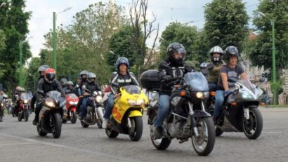 ? Muzică și motoare la Festivalul Motorock de la Pecica