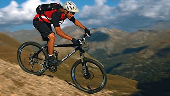 Herneacova XCO - concurs cross country pentru cicliști amatori și profesioniști
