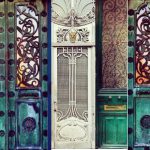 Expoziție - concurs de fotografie ”Vânătoarea de porți”, la Arad
