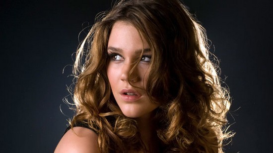 În premieră în România, cântăreața de soul Joss Stone concertează la Timișoara