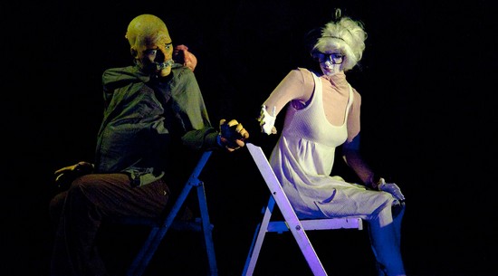 Piesa ”Reflection” cu Lightwave Theatre Company, la Festivalul PLAI