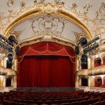 "Nastasia - Poveste de Cartier", la Sala mare a Teatrului "Regina Maria" şi "Leonce şi Lena", pe Scena Mobilă din Piaţa Unirii, încheie sâmbătă, Festivalul Internaţional de Teatru