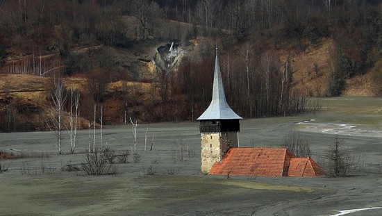 Expoziție de fotografie ”Rural Contemporan”, la Galeria Pro Armia