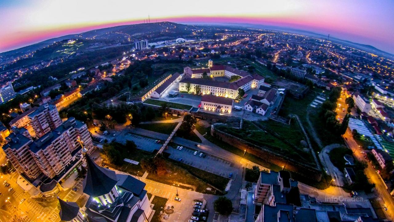 Expo Foto Ovi D.Pop - "Zece Ani De Cetatea Oradea 2006 - 2016"