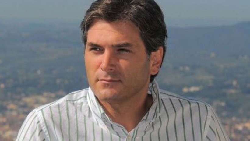 Lansare de Carte: "Poveşti cu Gust", de Mircea Radu, la Deva Mall