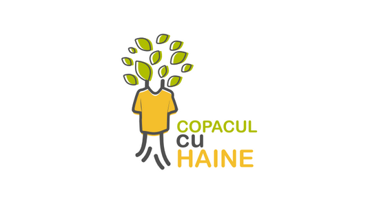 ”Copacul cu haine”, acțiune caritabilă pentru familiile nevoiașe din Satchinez, în Parcul Rozelor din Timișoara