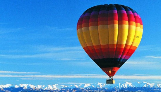 Zbor cu balonul cu aer cald de Ziua Copilului, la Aerodromul Cioca