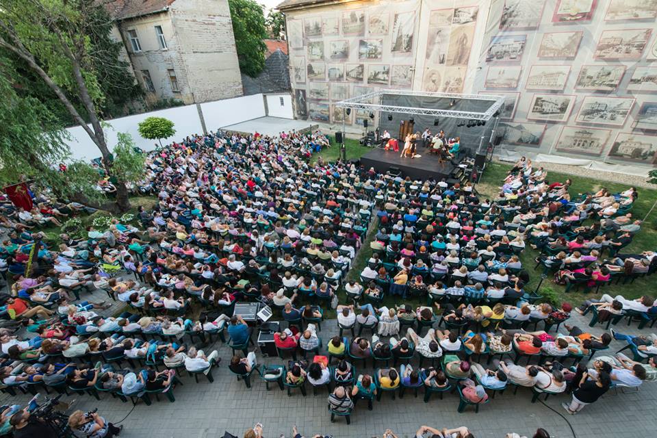 Se deschide noua stagiune a Teatrului de Vară din Arad