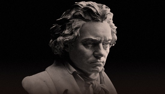 SUSPENDAT / Medalion Ludwig van Beethoven la Filarmonica Banatul