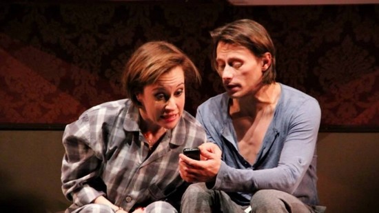 Teatru online: Marius Manole și Medeea Marinescu în comedia romantică ”Fă-mi loc”
