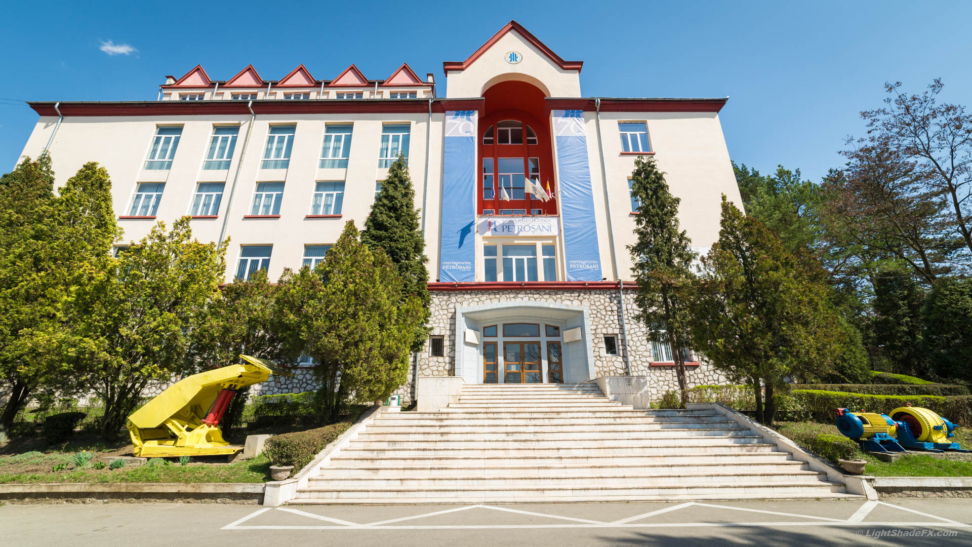 Universitatea din Petroșani vrea să înființeze două specializări noi