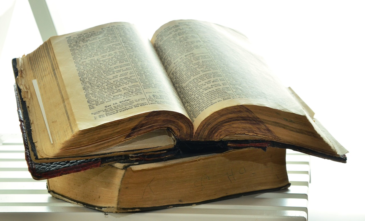 O biblie-breloc și cea mai mică biblie Guttenberg vor fi expuse în Bastionul Theresia