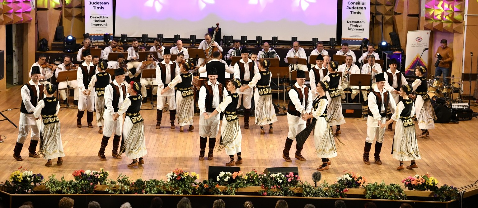 Vasile Conea celebrat de profesioniștii bănățeni în spectacolul de sărbători la Teatrul Național