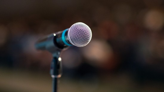 Webinar gratuit de public speaking pentru TINEri