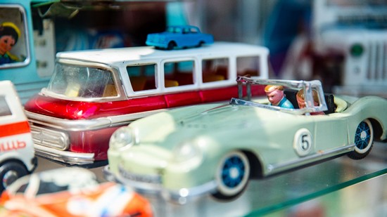 Expoziție inedită de jucării vechi de colecție la Shopping City Timișoara