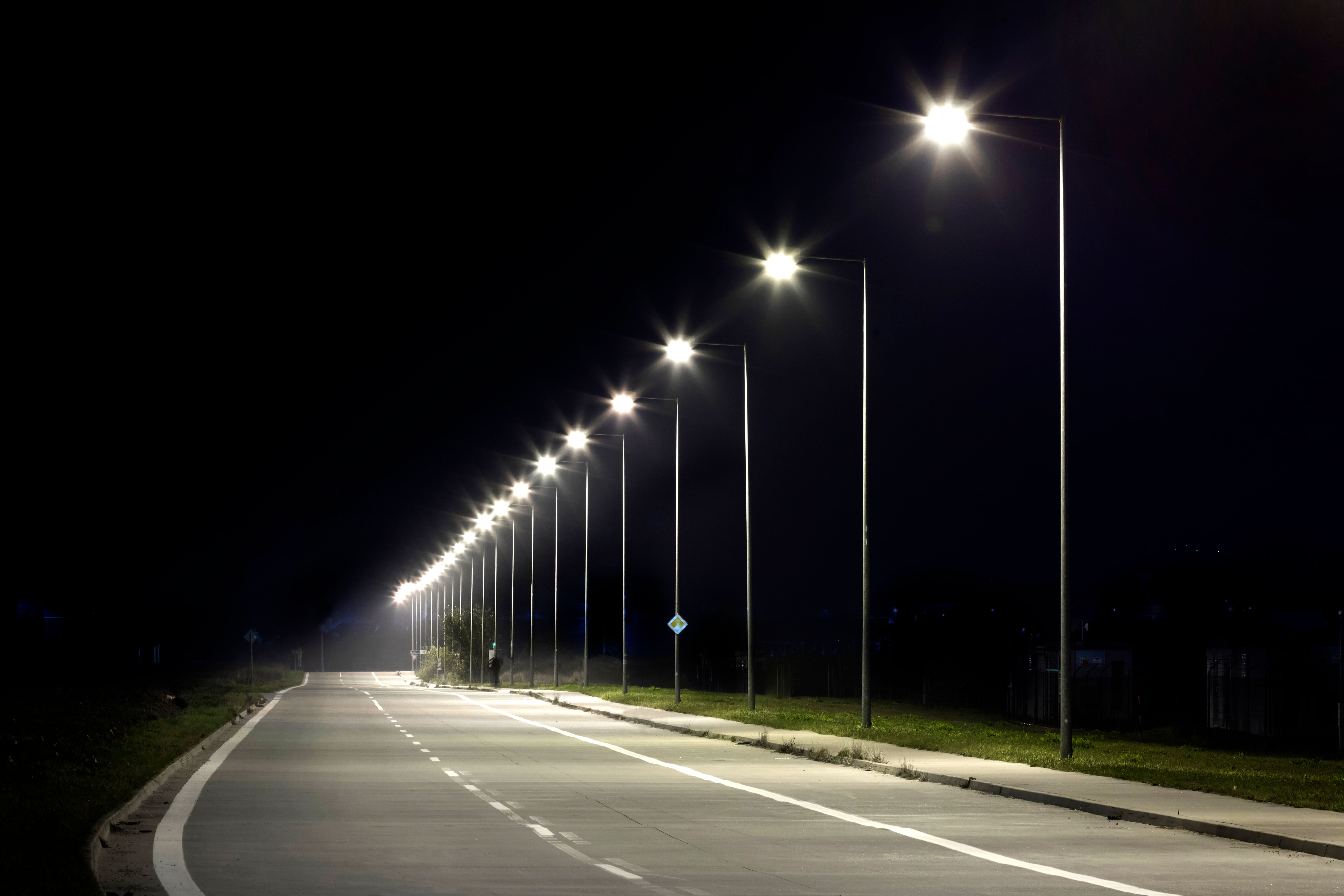 Se schimbă iluminatul stradal pe zeci de străzi din Timișoara