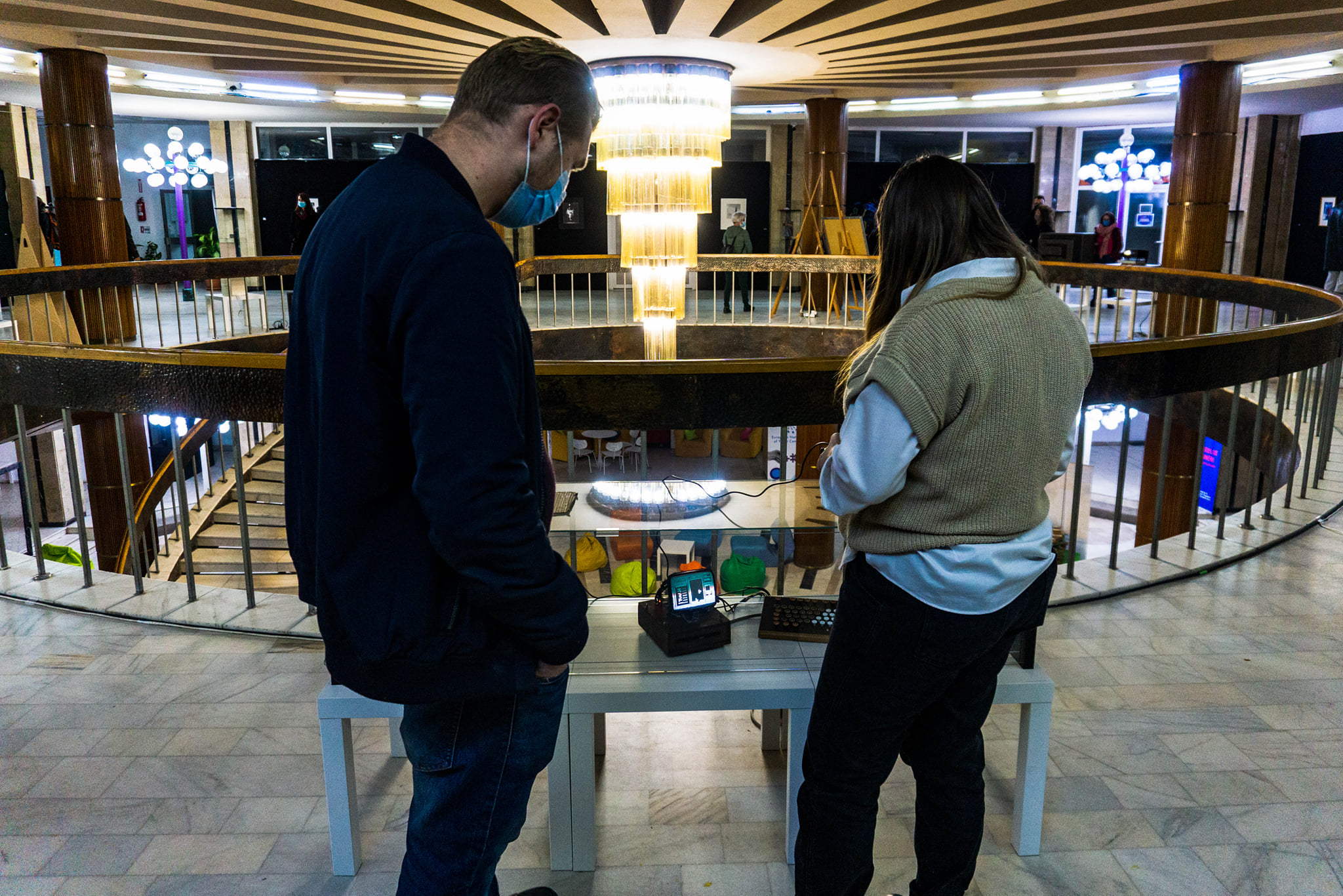 Expoziția Analog Mania