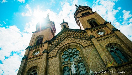 Concert festiv de Advent și Crăciun la Biserica Millenium din Timișoara, transmis online de Radio Timișoara