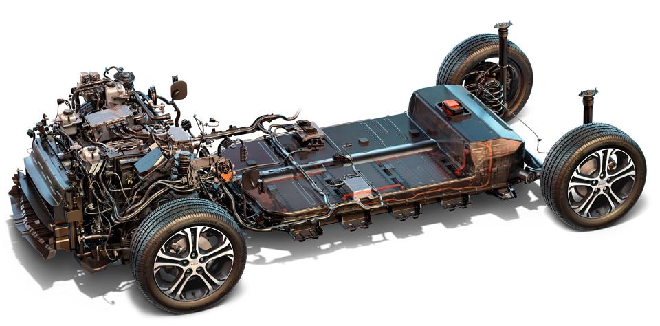 Toyota transformă fabricile de motoare tradiţionale în fabrici de baterii pentru Maşina Electrică