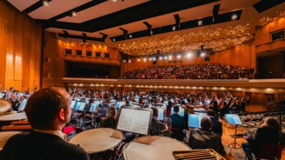 Aplauze la Gera pentru orchestrele și corurile reunite din Timișoara și orașul german