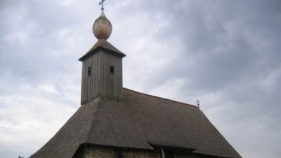 Restaurarea bisericii de lemn de la Românești s-a încheiat. Are facilități pentru persoanele cu dizabilități