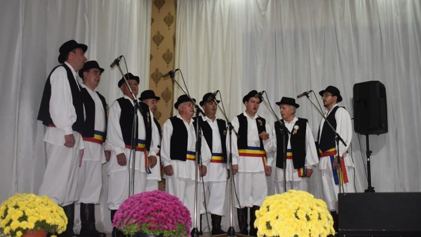 Grupul vocal “Podgorenii” din Șiria Arad în direct la Radio Timișoara