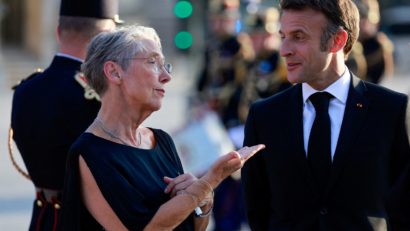 Elisabeth Borne a prezentat demisia guvernului său, acceptată de preşedintele Macron