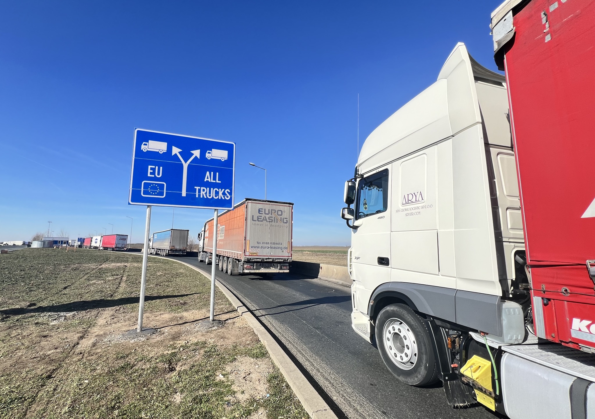 Transportatorii avertizează: produsele s-ar putea scumpi cu până la 10%