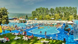 Stațiunea Geoagiu Băi, destinație estivală tot mai căutată de turiști